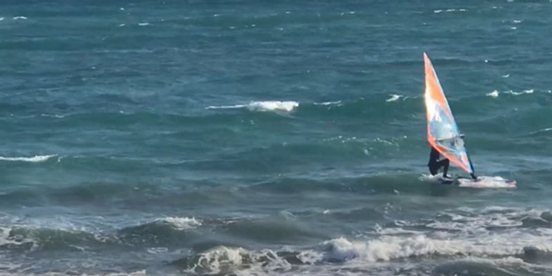 VIDEO Iskoristio jugo za jahanje na valovima