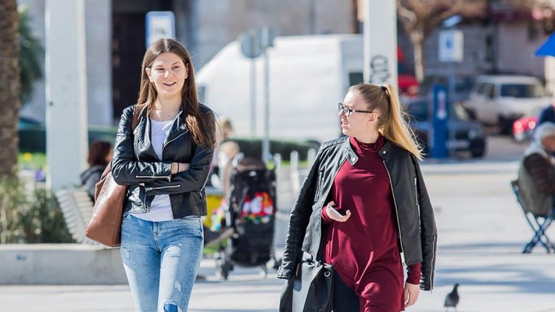 Promjenjivo vrijeme uz buru i povremenu kišu, sutra stabilnije i sunčanije