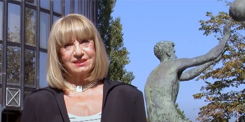 BISERKA PETROVIĆ Na grobu mi je jedan čovjek rekao: 'Vi ste ga rodili, ali on je od sviju nas. On je naš Dražen'