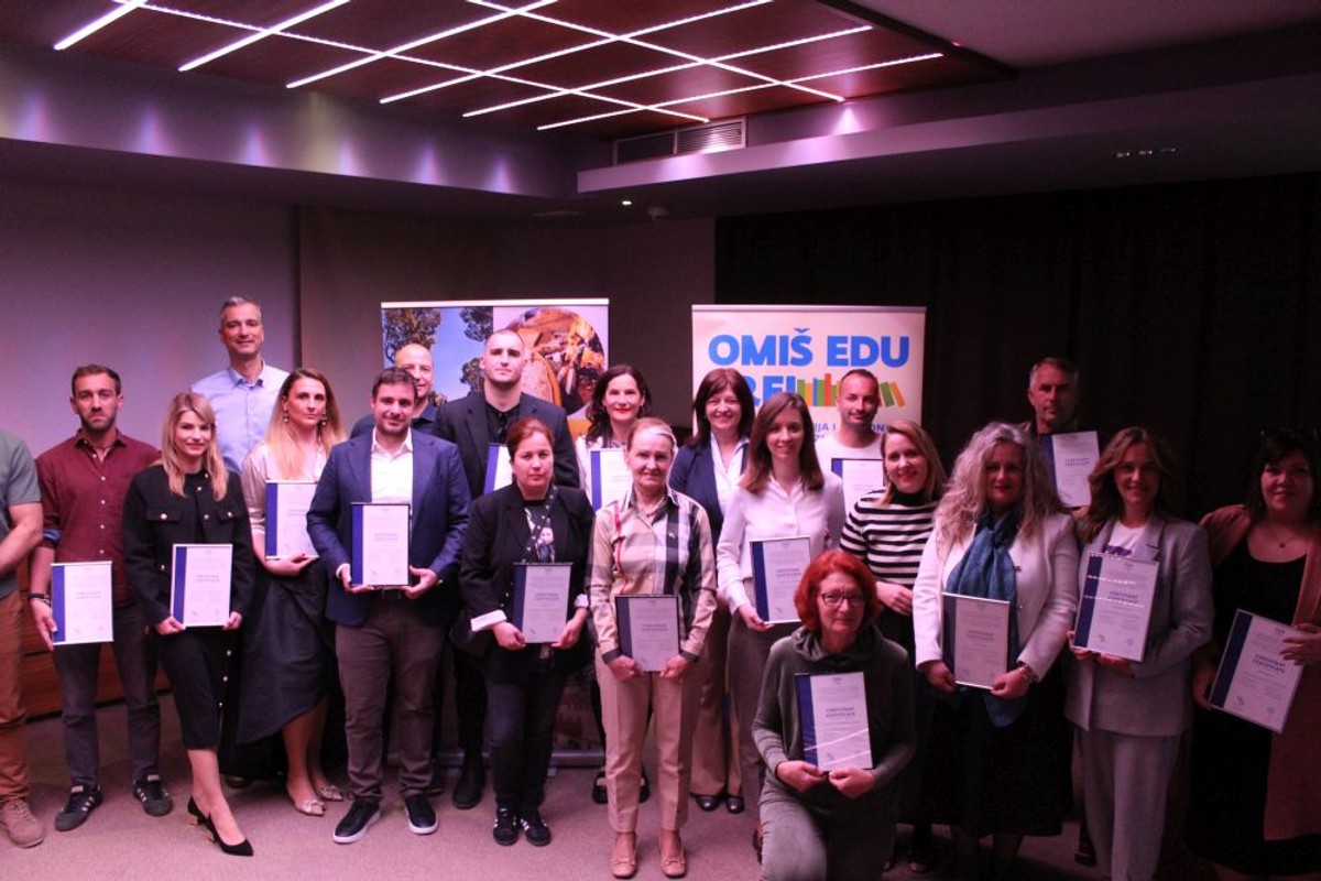 OMIŠ EDU FREI ISPUNIO OČEKIVANJA Završio trodnevni program predavanja i radionica za dionike omiškog turizma