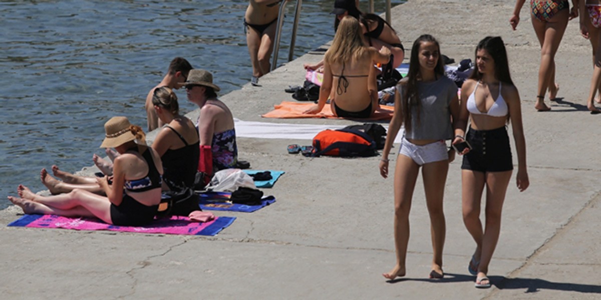 Đir po splitskim plažama: Na Bačvicama najbolje idu ležaljke, Žnjan nudi najviše sadržaja, a na Obojenoj se plaća tuš