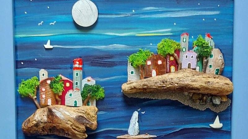 RADOVI NADAHNUTI MOREM Samostalna izložba solinske umjetnice 'Dalmacijo, tvoje lice jubin'