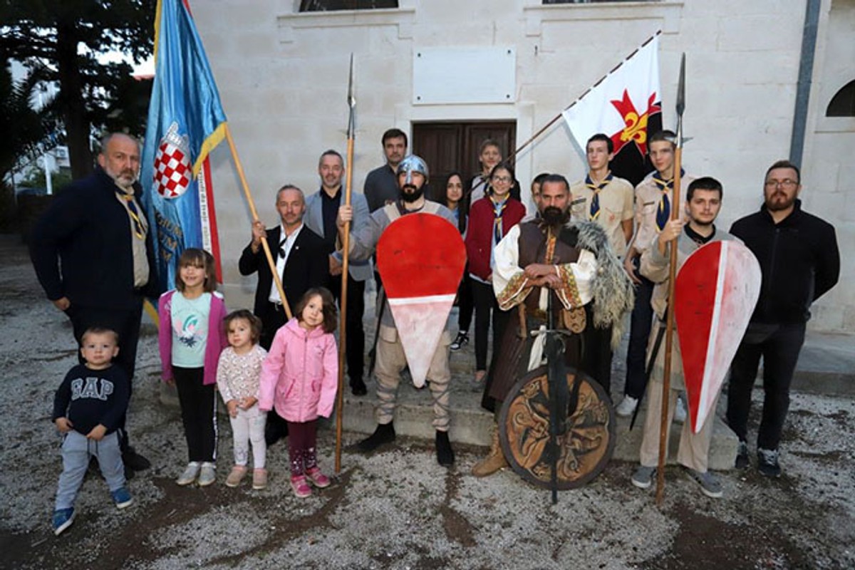 SV. MARTIN Arapi su pljačkali po Jadranu, ali se nisu usuđivali napasti ove gradove...