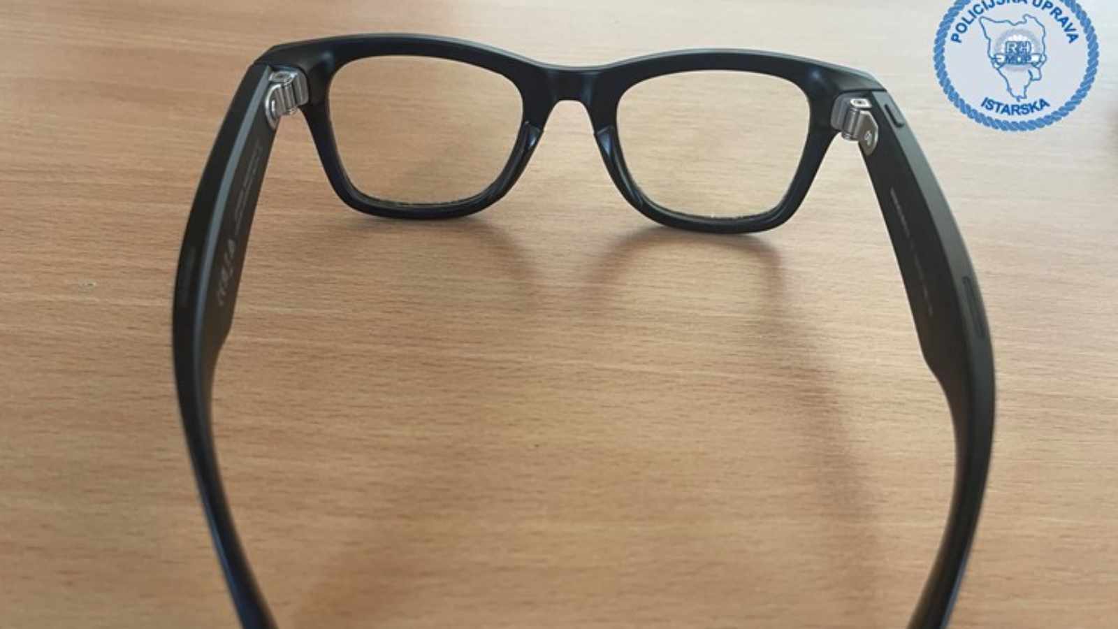 Ovako izgledaju naočale s kojima je stranac u Istri snimao nagu djecu: Zaštitar primijetio sumnjivo ponašanje i pozvao policiju