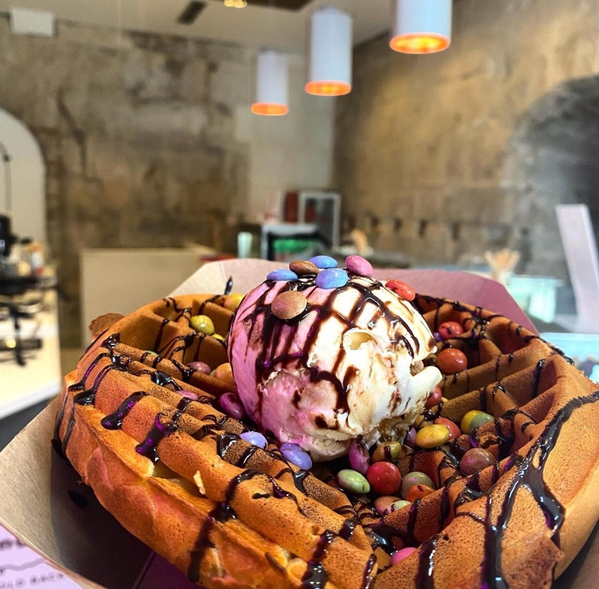 ČAROBNA JESEN I KREMASTI UŽITCI U HÄAGEN-DAZSU: 24 vrste najukusnijih kuglica, belgijski wafflei, caramel capuccino, molten lava cake 