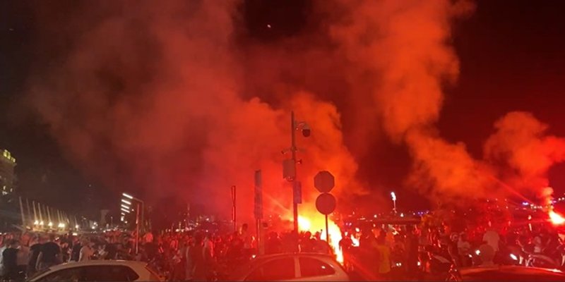 IMPRESIVNE SNIMKE: Pogledajte Torcidin show u centru Splita