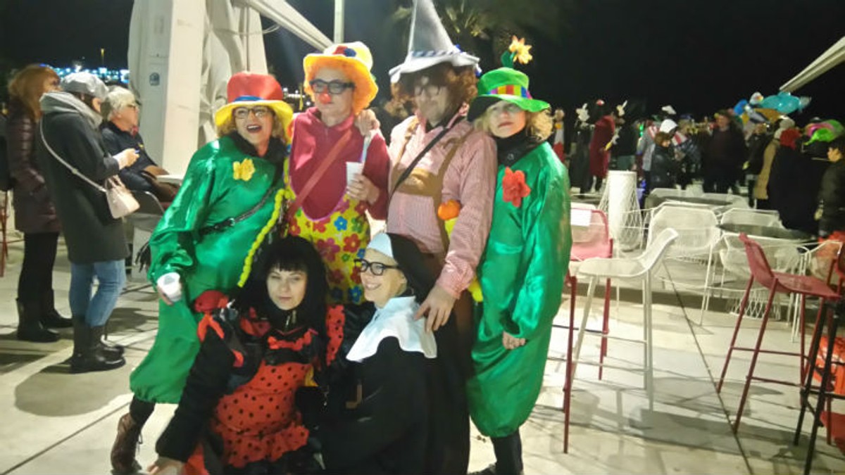 FOTOGALERIJA: Umjesto Superjina, koji se ne želi učlaniti u Majduk, spaljen Krnje zvan Birokracija