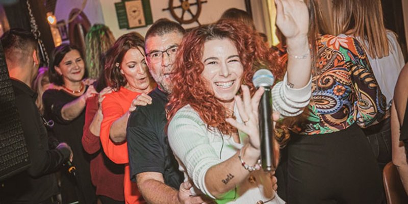 NOĆNI PROGRAM Show u poznatoj konobi!