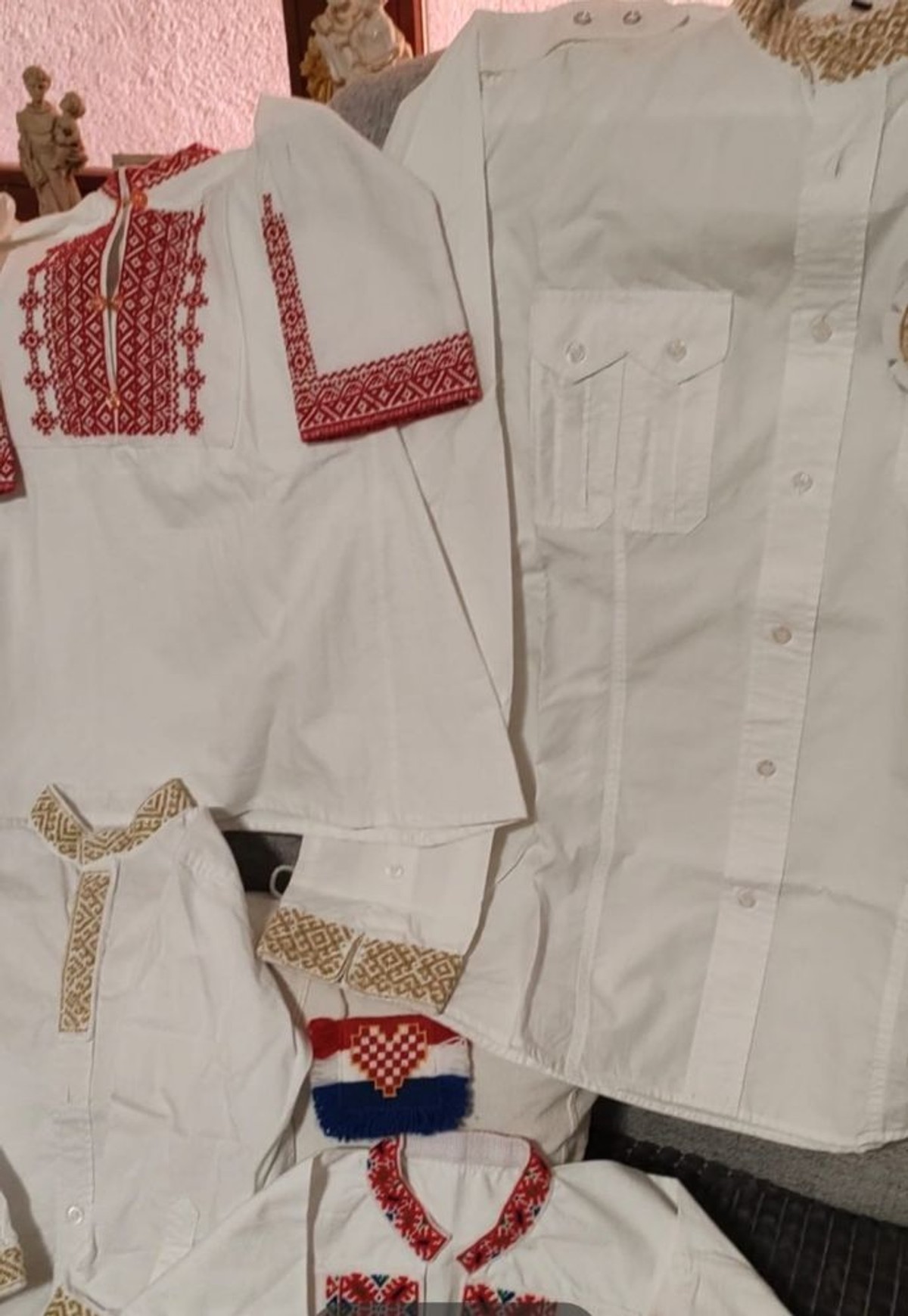 FOTOGALERIJA Bake čuvaju tradiciju izrade nošnji - ponos vrličkog kraja u svakoj niti