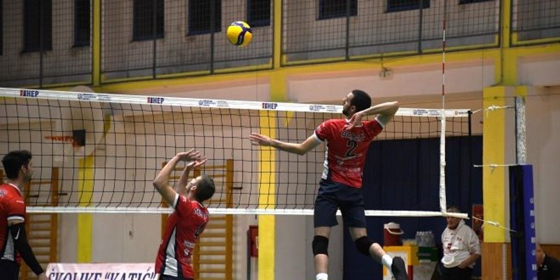 SUPERLIGA Kaštelanski odbojkaši gostuju u trostrukom programu u Slavonskom Brodu