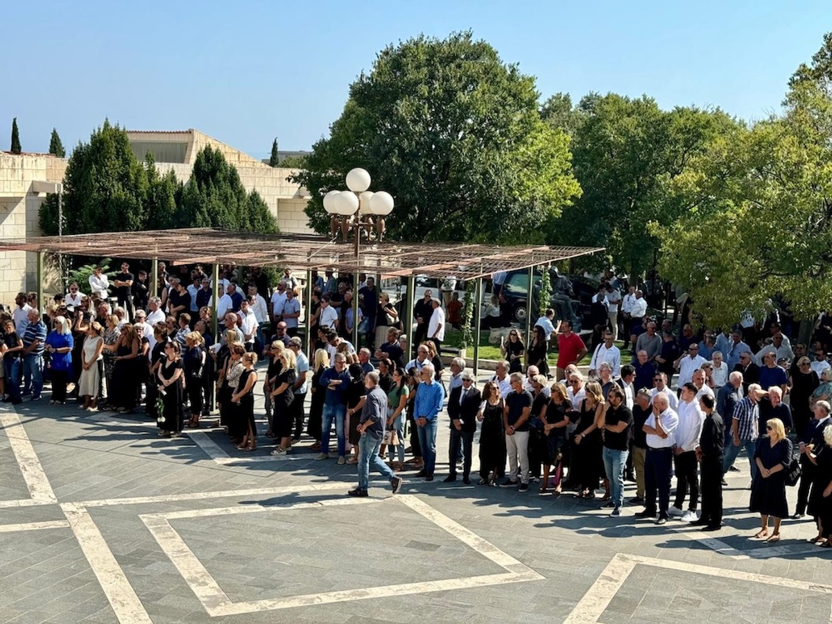 Pogreb Mislava Bezmalinovića | foto: Veljko Martinović