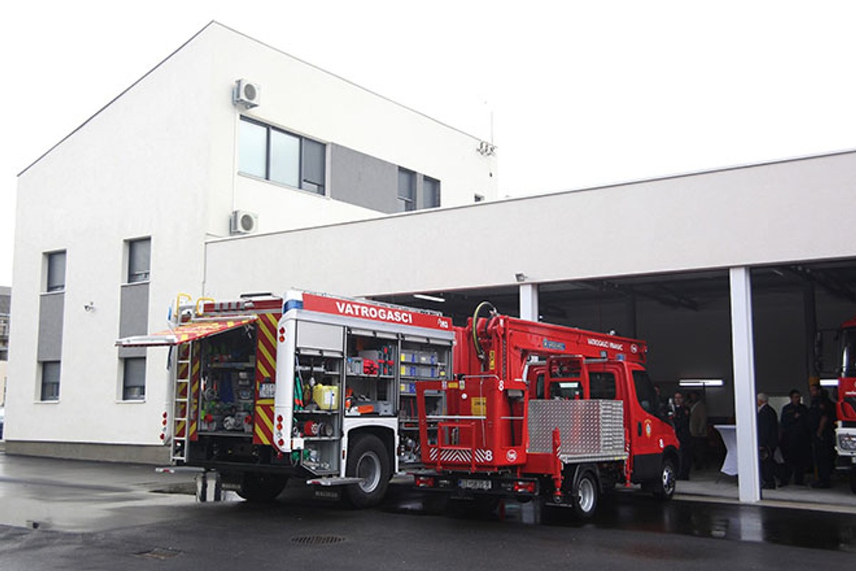 Vatrogasci dobili nova vozila