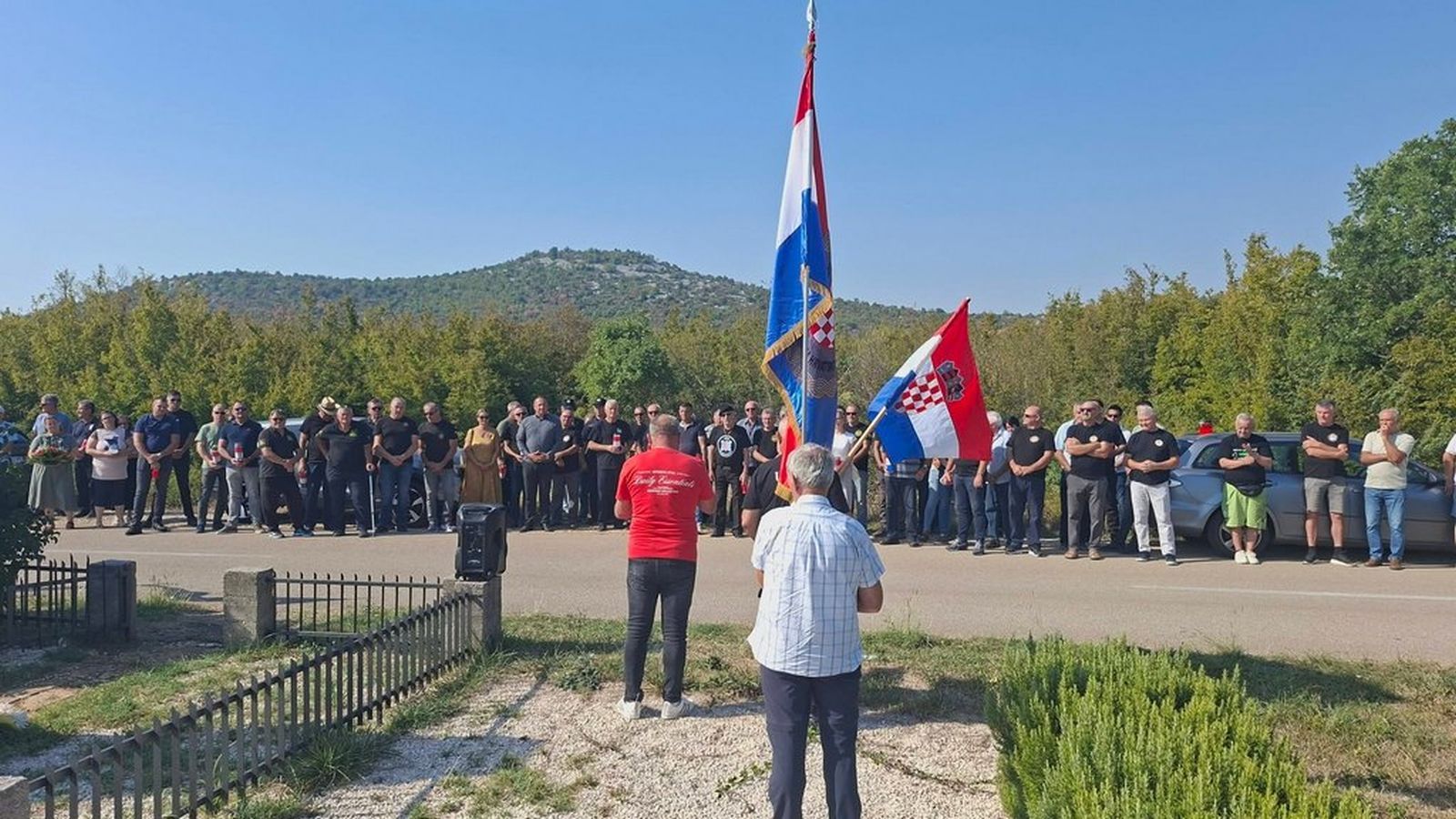 FOTOGALERIJA: U Biloj Vlaki odana počast hrvatskim vitezovima Tomislavu Kardumu i Šimi Džepini