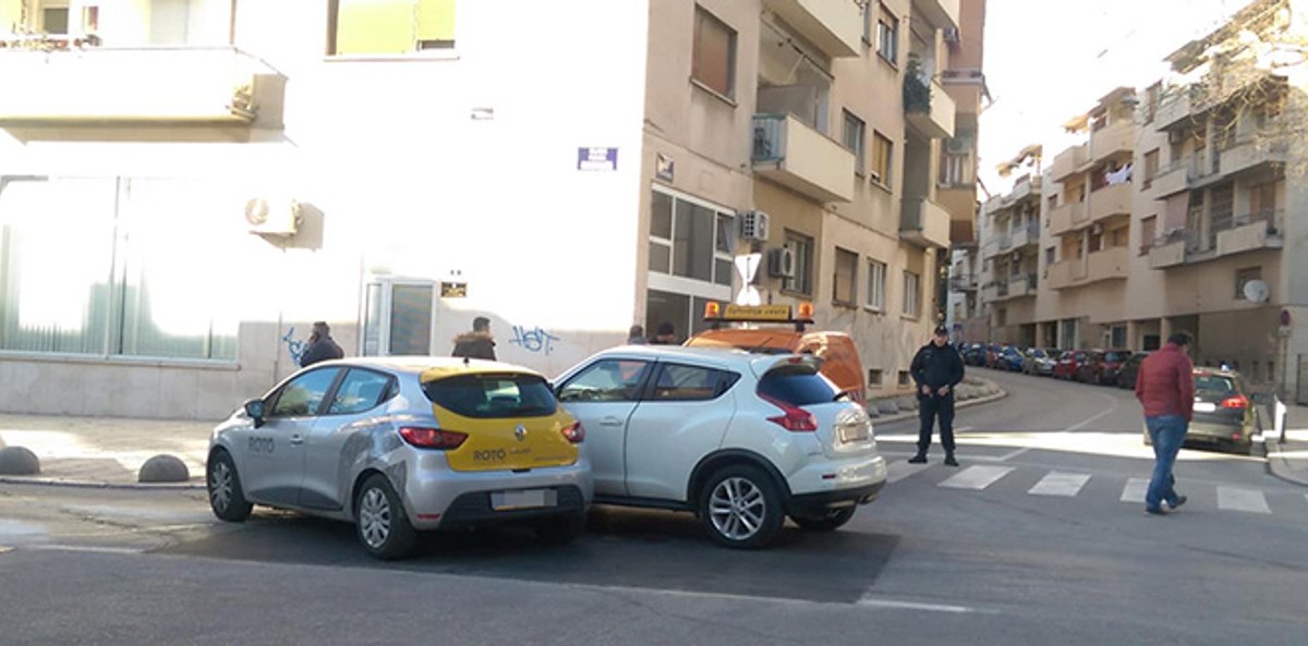Sudar na križanju Starčevićeve i Gundulićeve, jedna osoba zatražila pomoć liječnika