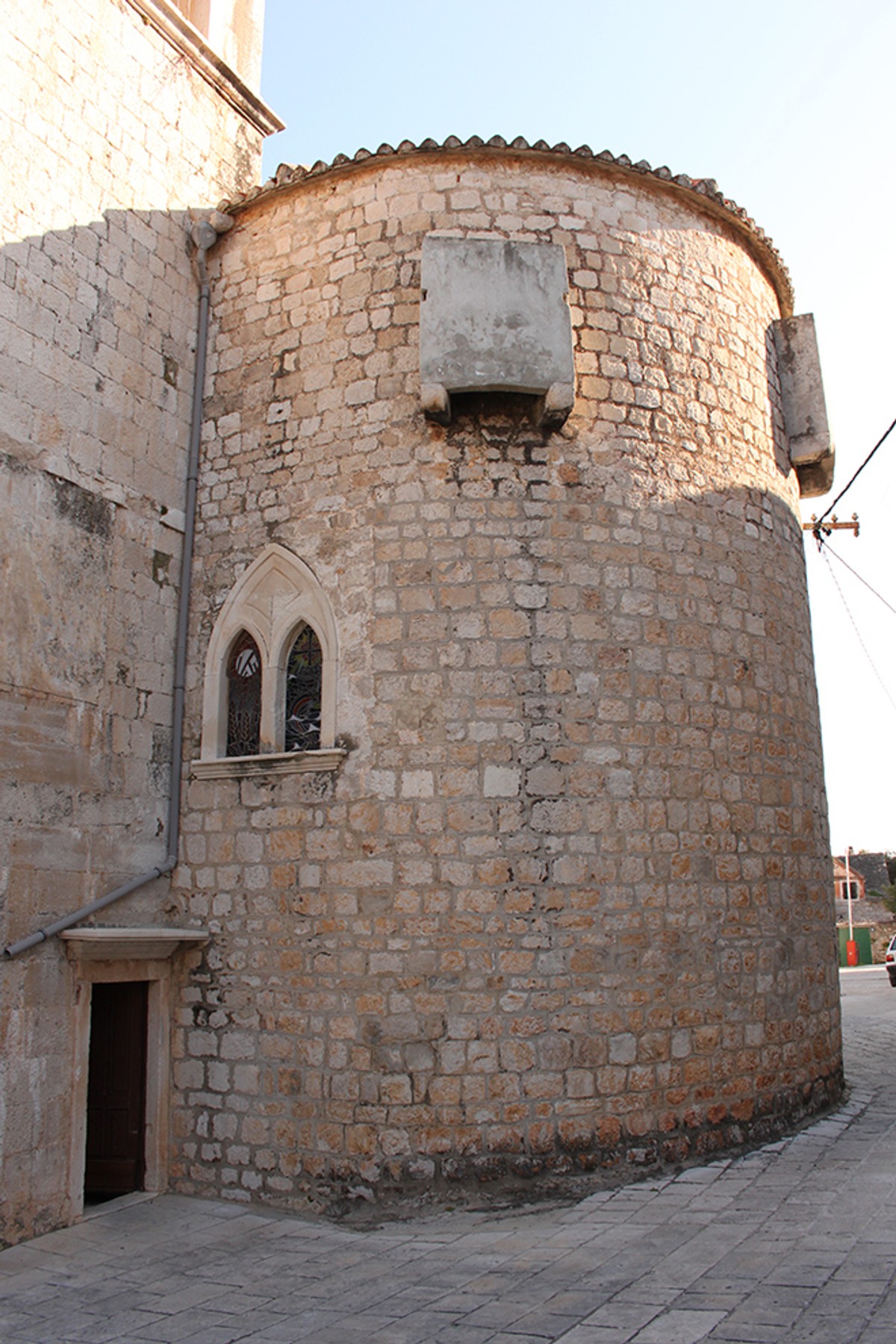 Tvrđave na Braču: Pučišća znaju zvati lukom kula