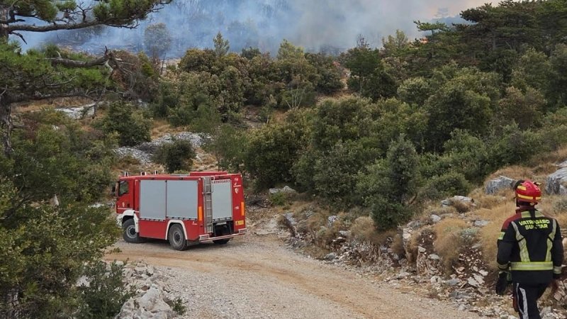 IZGORJELO 5.000 HEKTAR Požar na Braču konačno proglašen lokaliziranim