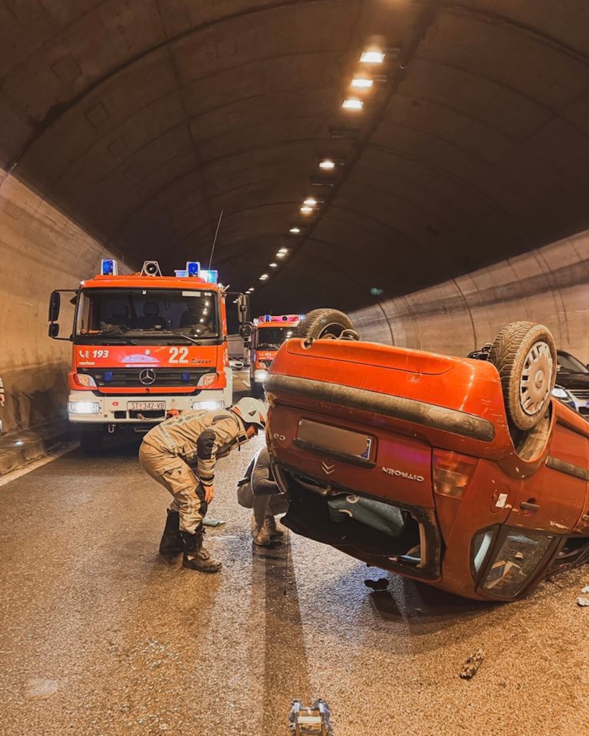 Vatrogasci objavili fotografije nesreće u tunelu Klis Kosa
