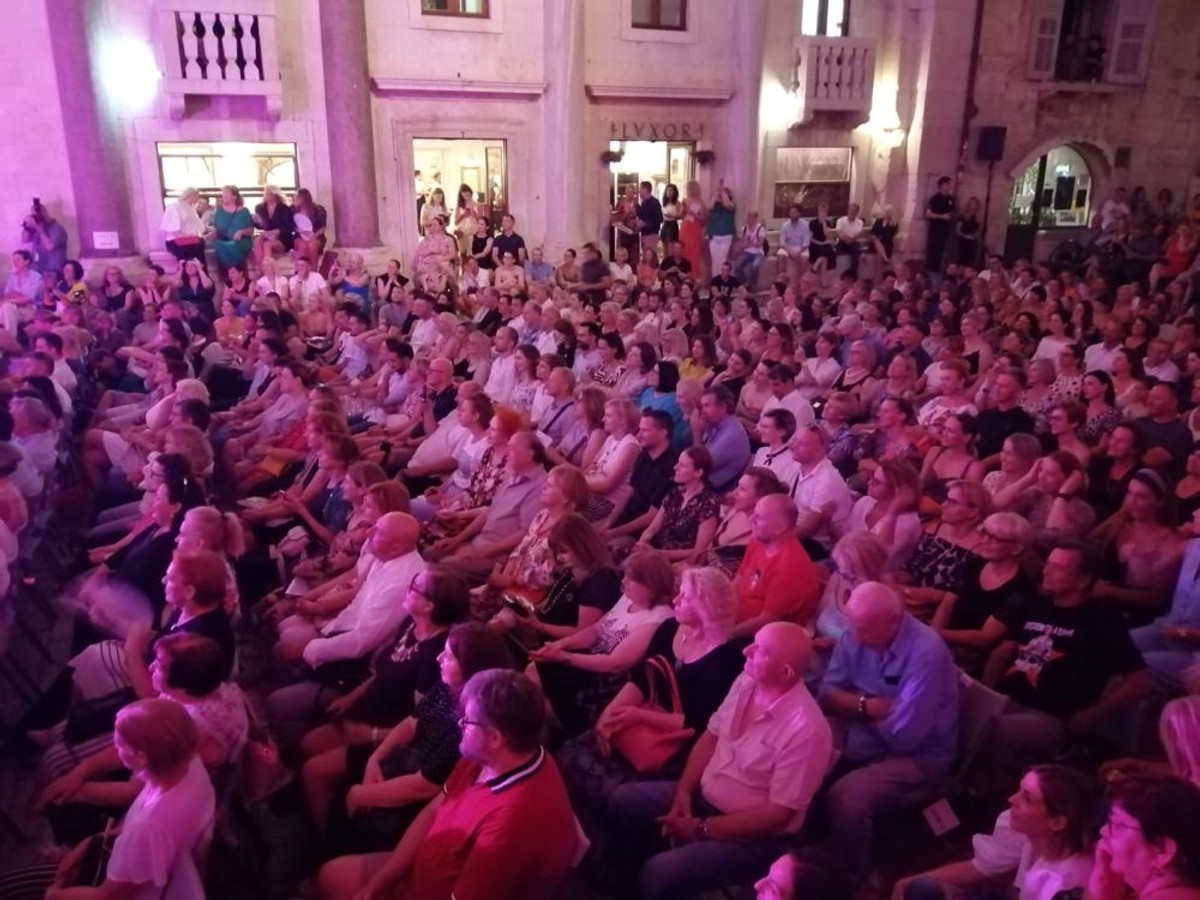 Zorica Kondža na Peristilu | foto: Veljko Martinović