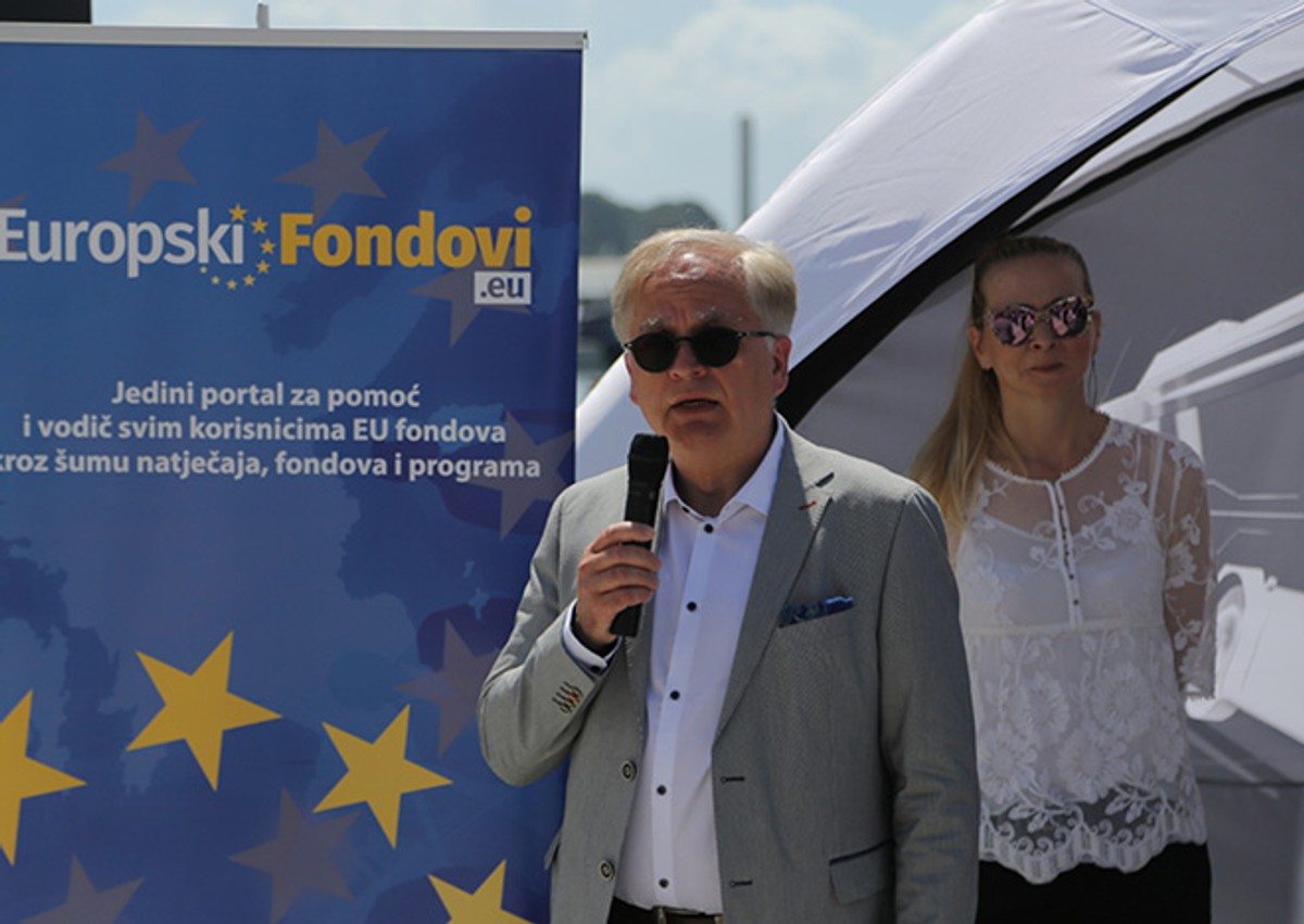 Na Rivi predstavljen Ursus Bus: 'Nadamo se da ćemo električne autobuse proizvoditi u Splitu'