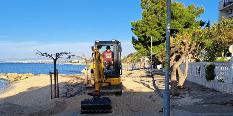 PODSTRANA NAKON NEVREMENA Akcija čišćenja u tijeku, stradalo nekoliko stabala tamarisa