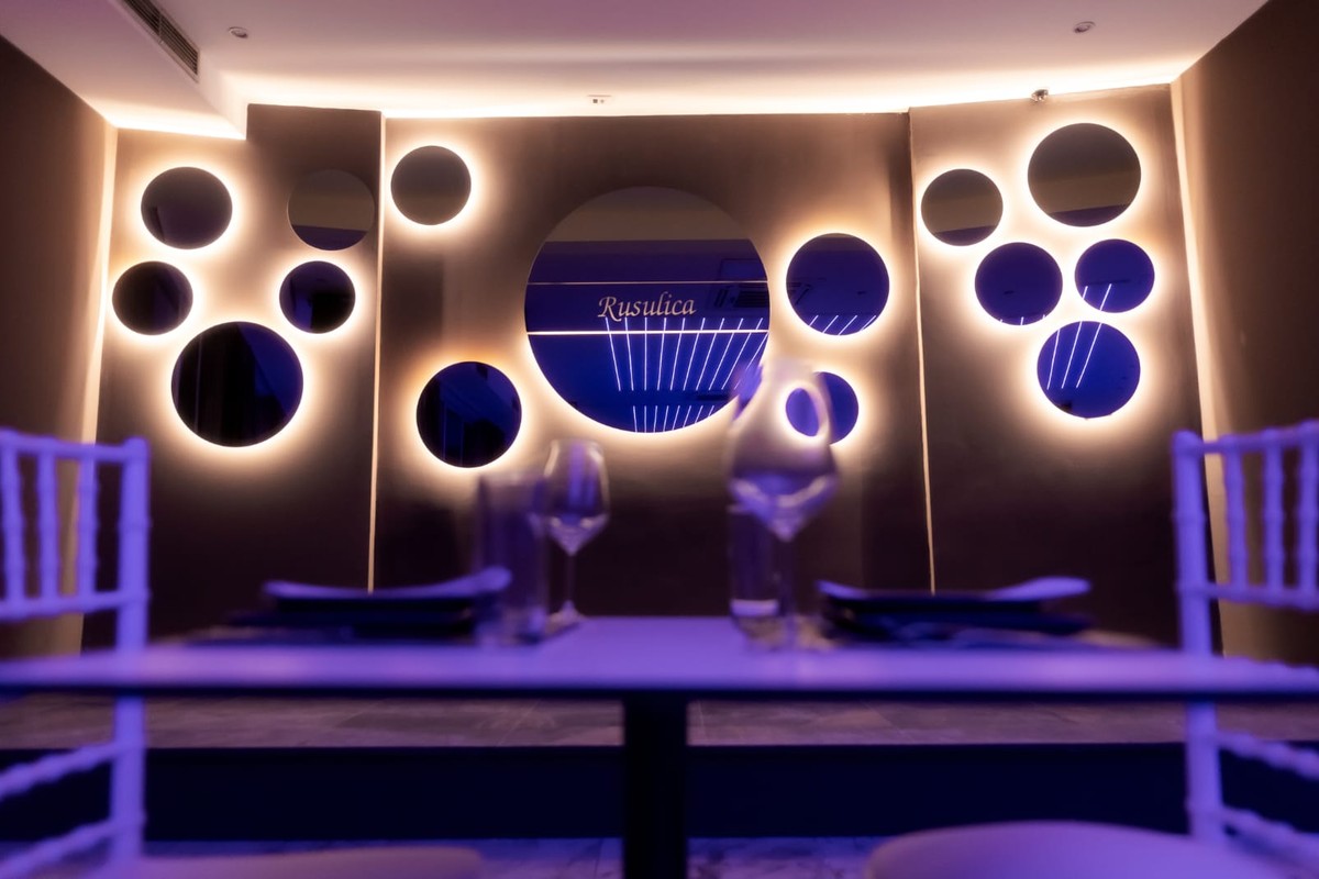 VIKEND U RUSULICI Ovoga petka privatna zabava, ali u subotu nastupa Smart Bend - iće, piće i provod za 47 eura po osobi!