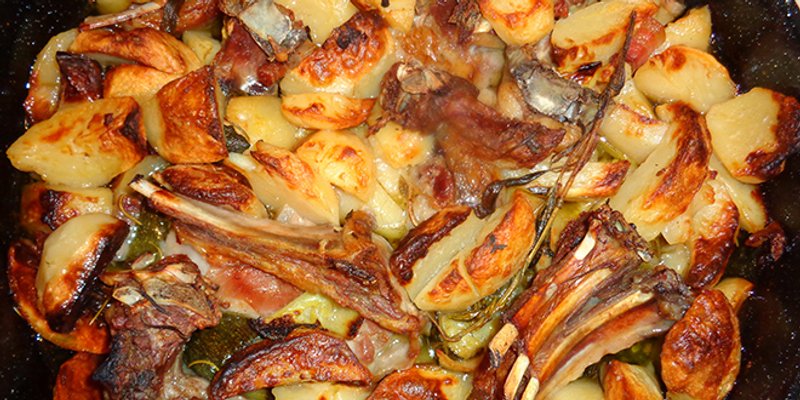 DALMATINSKA KUŽINA Janjetina ispol peke