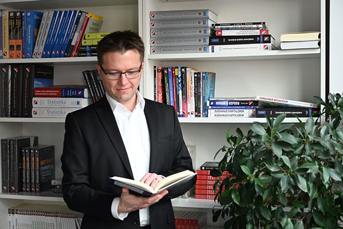 Neutaživa želja za znanjem i učenjem omogućili da ostvari svoje snove u svijetu financija i preuzme CFO funkciju ConTec HUB-a