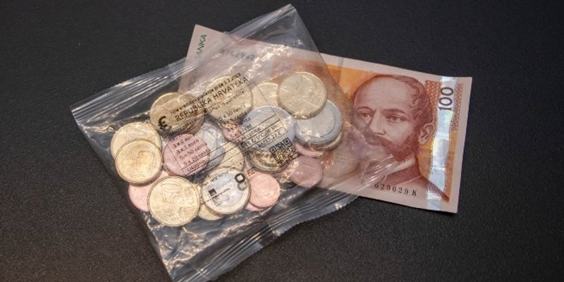 Rasprodale se vrećice s hrvatskim eurima, ima ih tek 10 poslovnica HP-a