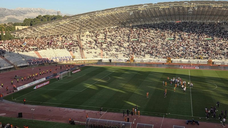 Evo što je Torcida skandirala igračima Hajduka nakon teško izborene pobjede