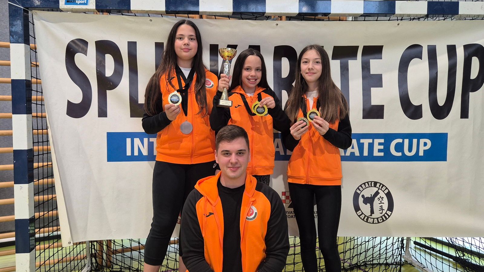 Šibenčani se sa 7. Split karate kupa vratili s medaljama oko vrata