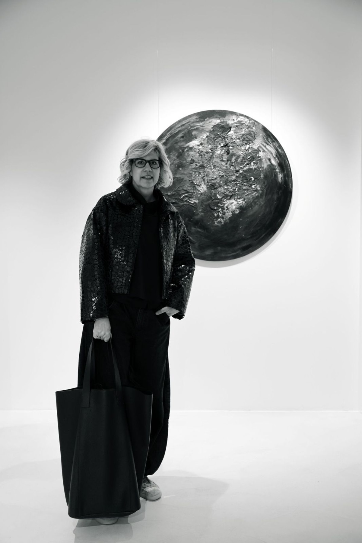 THE SUN HEALS ME, BUT THE MOON FEELS ME