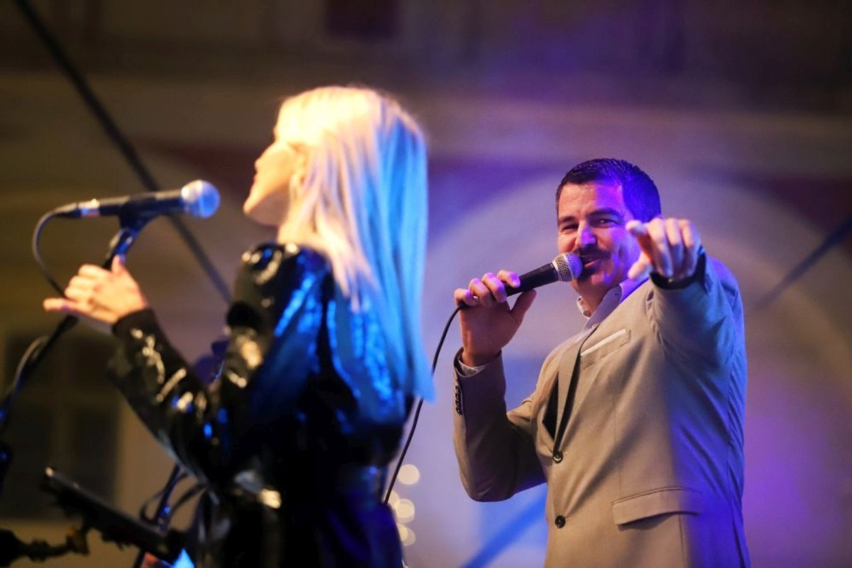 Advent na Prokurativama - Peco i Silvia | foto: Veljko Martinović