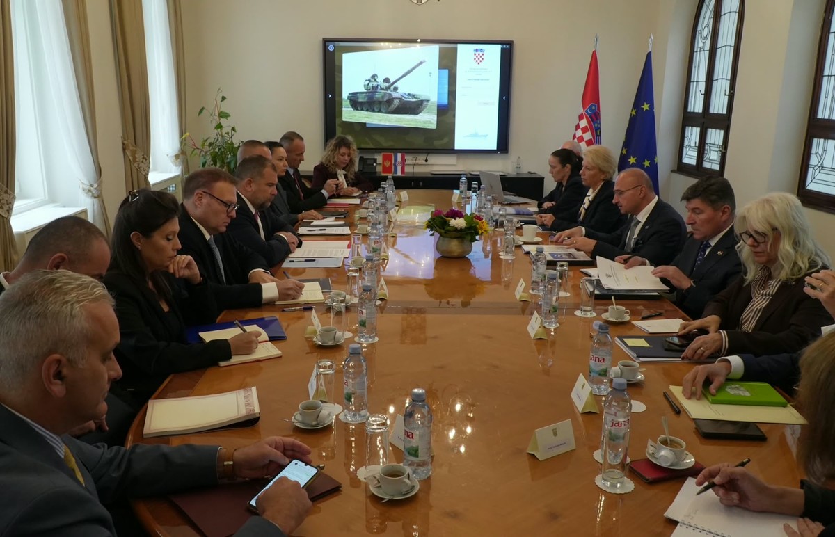 Hrvatska očekuje rješavanje pitanja broda Jadran i sukcesije vojne imovine!