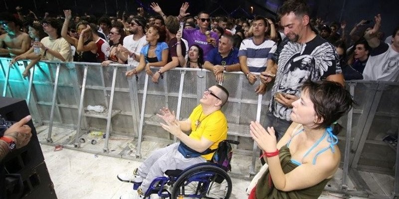 FOTOGRAFIJA DANA Ovaj prizor s Ultre dirnuo je mnoge