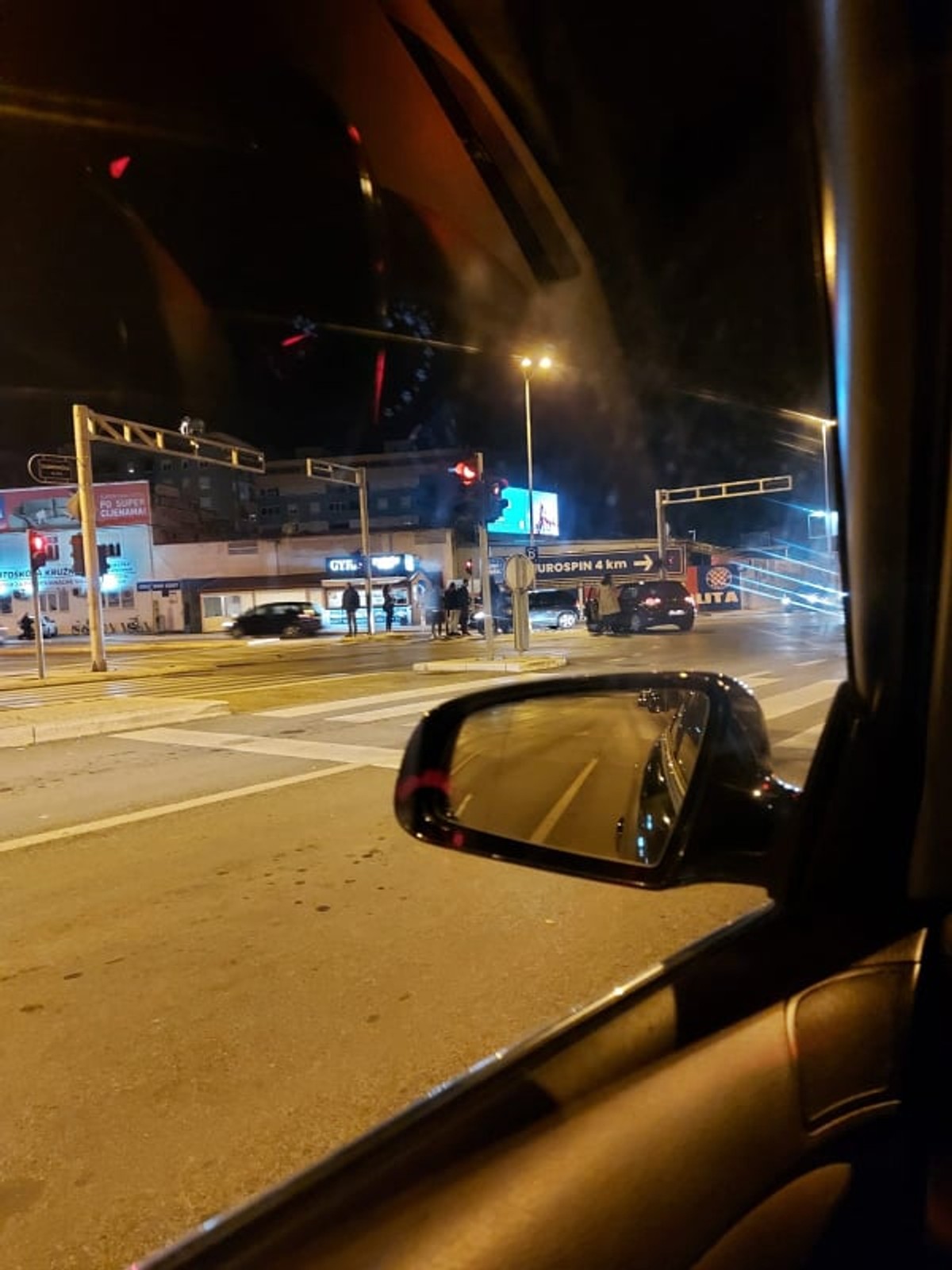 PROMETNA KRAJ JOKERA Sudar na raskrižju  Dubrovačke i Domovinskog rata