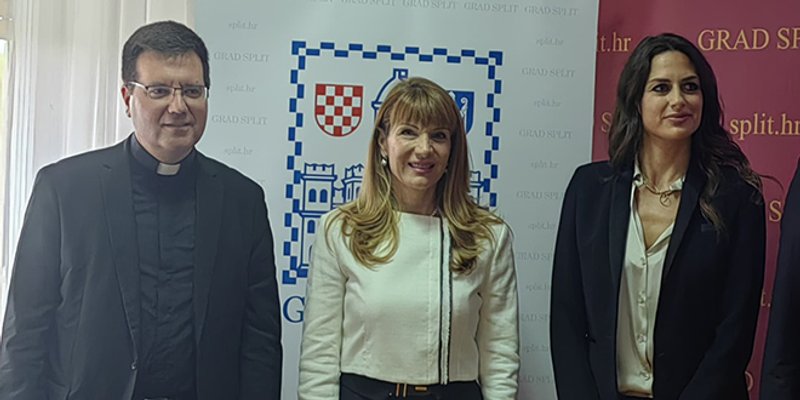 Više od 60 manifestacija u Splitu povodom Dana grada i blagdana sv. Dujma, Pjaca nova lokacija