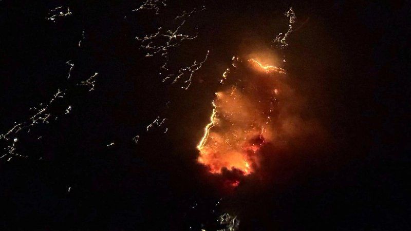 Pomoć stradalnicima nezapamćenog požara ponudili iz Supetra