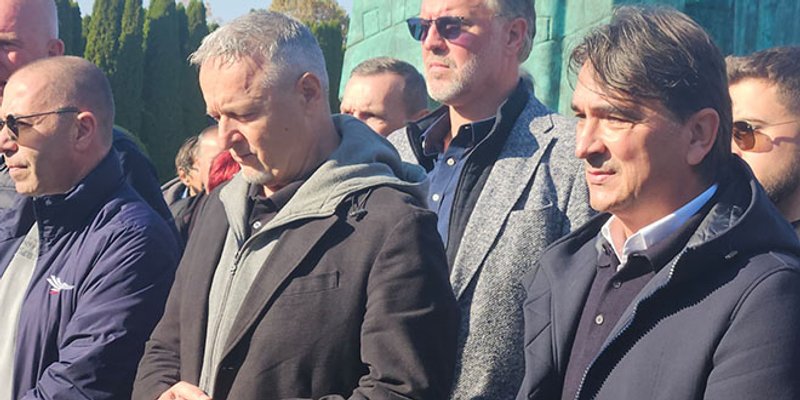 Na posljednji ispraćaj vukovarskog heroja su došli Marko Perković Thompson i Zlatko Dalić