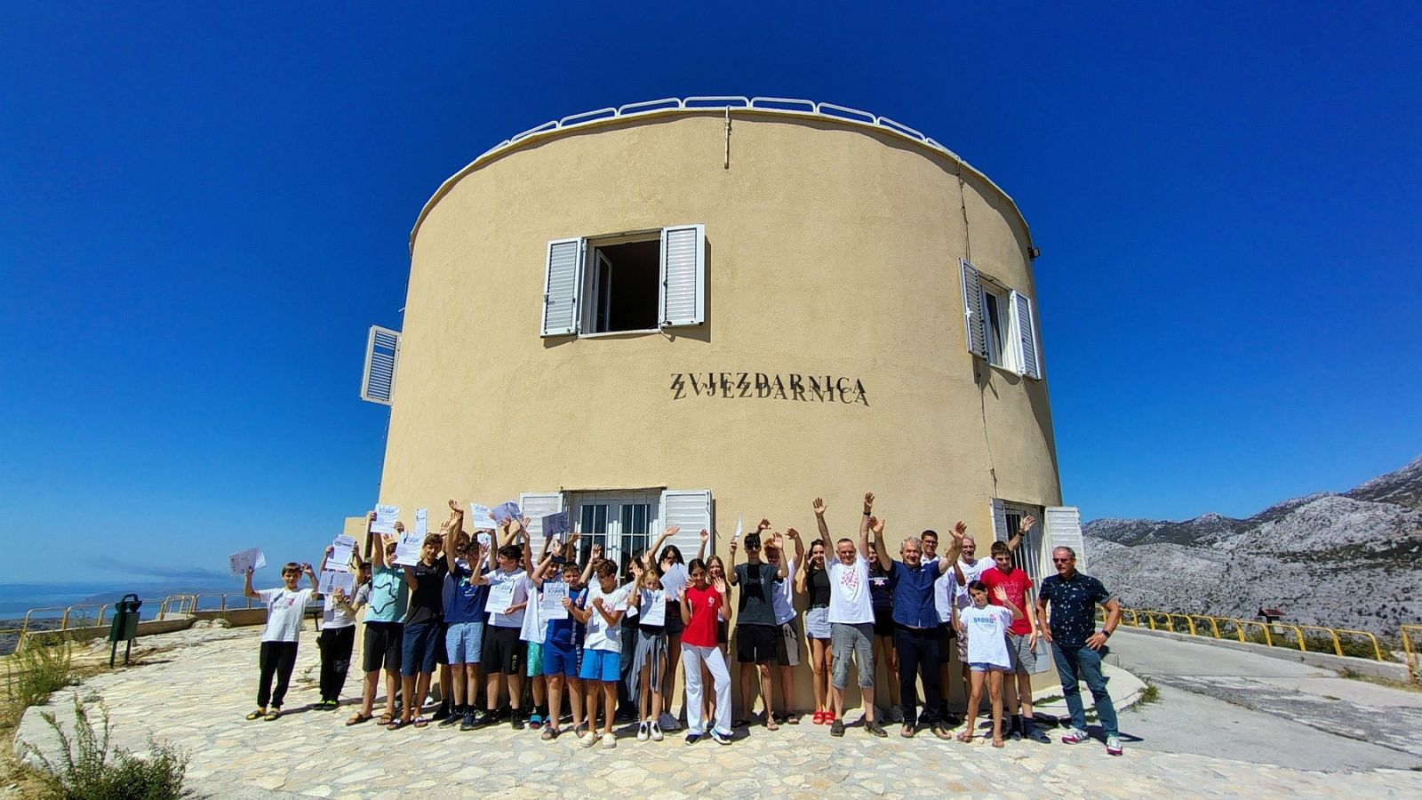 FOTOGALERIJA Otvoren Ljetni radioamaterski kamp za djecu i mlade 'Zvjezdano selo Mosor 2026.'