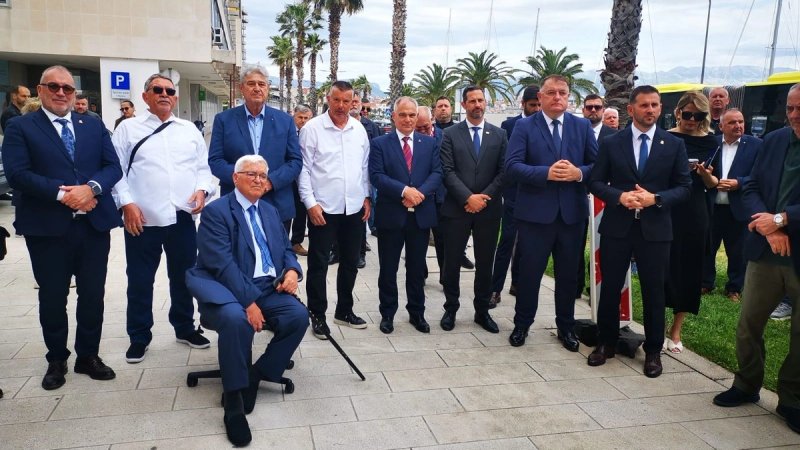 VIDEO Žestoka poruka iz Splita: 'Kako da se ponašam kao branitelj kad imamo u modi filmove koje snimaju bradati ljudi...'