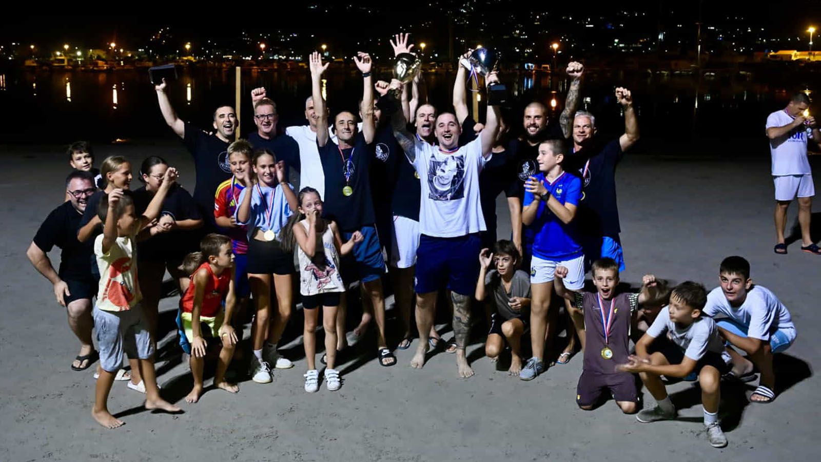 FOTO: Publika guštala, 'Stobrečko lito' zatvoreno turnirom na male branke