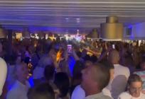 VIDEO Trajekt s raspjevanim putnicima uplovio je u Velu Luku
