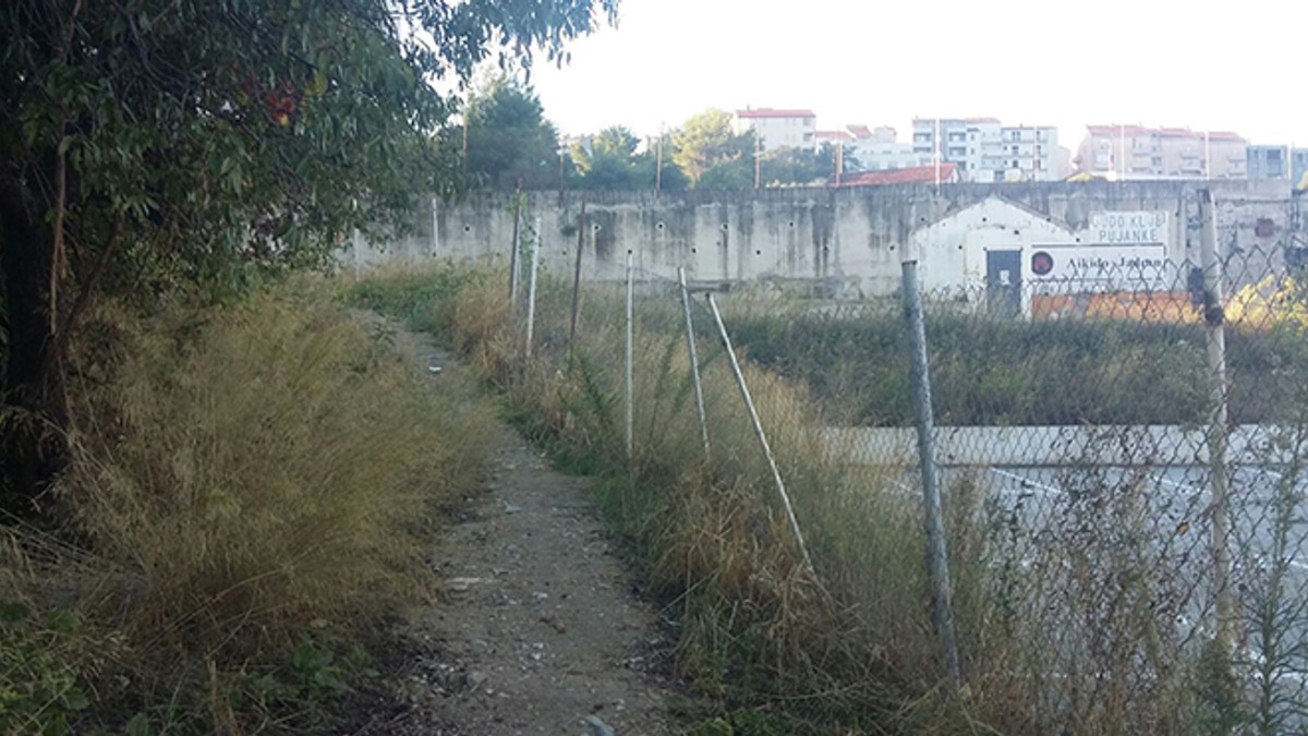 Gudić odgovorio Baldasaru: Gradonačelniče, je li Vas sram što djeca s Pujanki idu u školu kozjim putevima i rade tjelesni među automobilima?