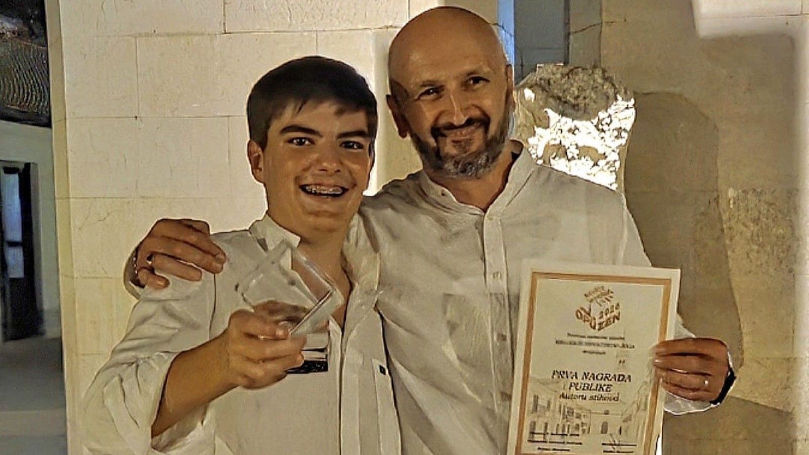 VIDEO: 15-godišnjak s Čiova s pjesmom 'Dalmacijo mati' osvojio prvu nagradu publike na poznatom glazbenom festivalu