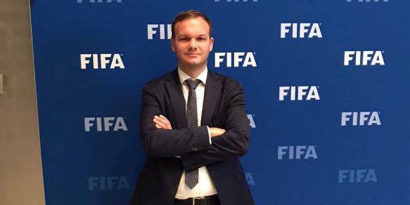 VEČERAS U STOBREČU Podmetnut požar pod Mercedes odvjetnika Kasala 