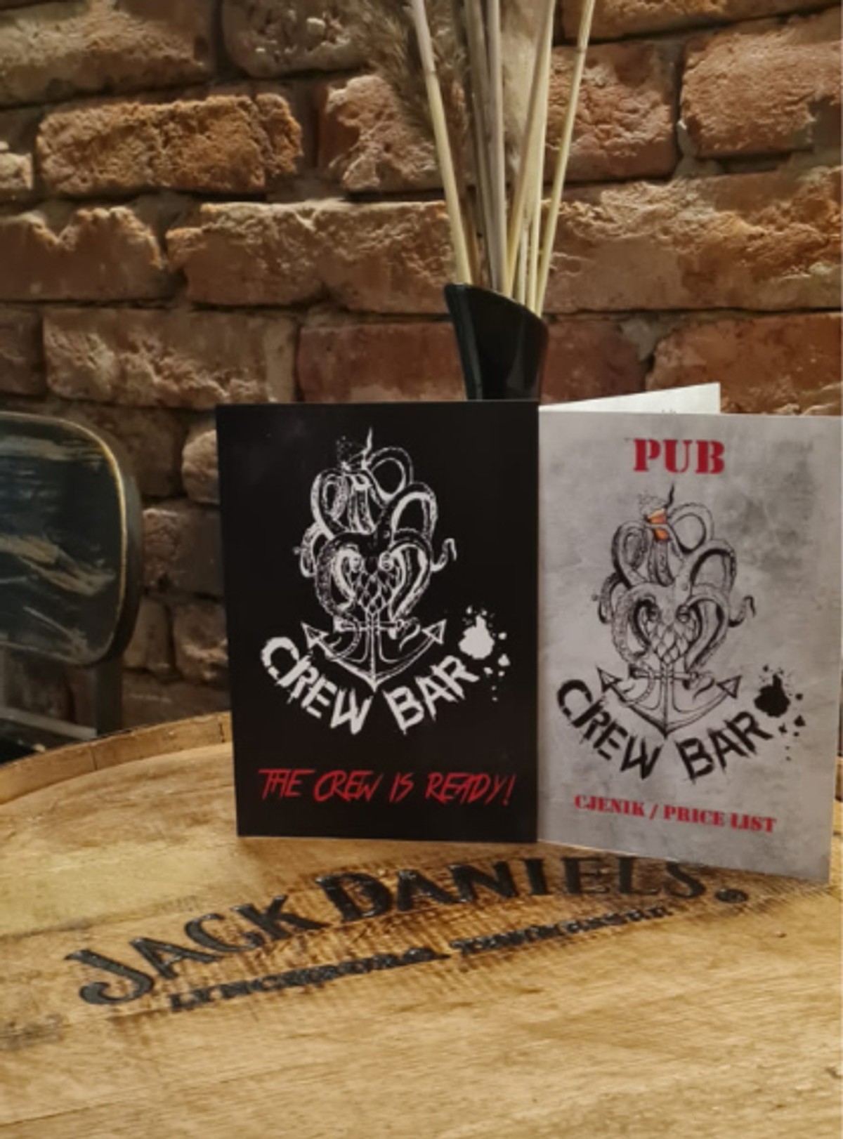 CREW BAR SPLIT Stiže grupa iz Zagreba, a cijene pića su akcijske!