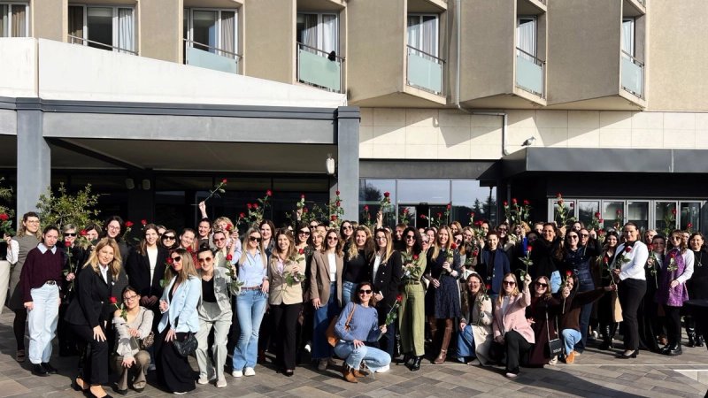 AMINESS PROSLAVIO NJIHOV DAN Više od polovice rukovodećih pozicija u rukama žena