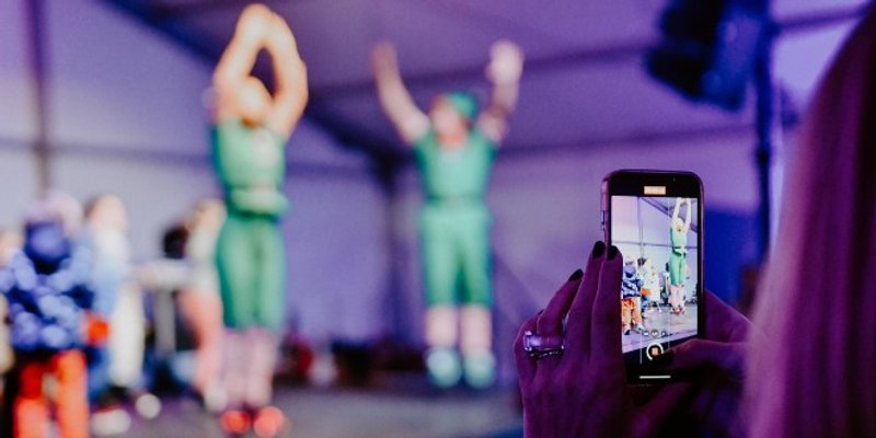 DJEČJI VIKEND Elsa, Ana, Olaf i Djed Božićnjak dolaze na Stari plac!