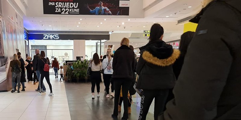 Poznati brend zatvara trgovinu, Splićanke stoje u redu po sat vremena