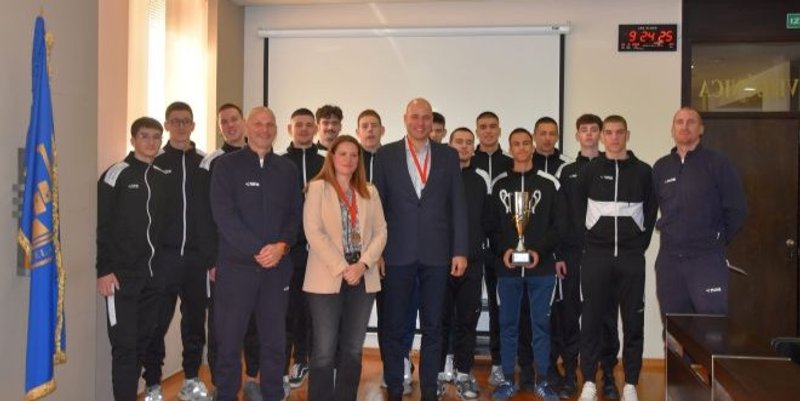 Prijem za srebrne kaštelanske odbojkaše: 'Ovo je velik uspjeh'